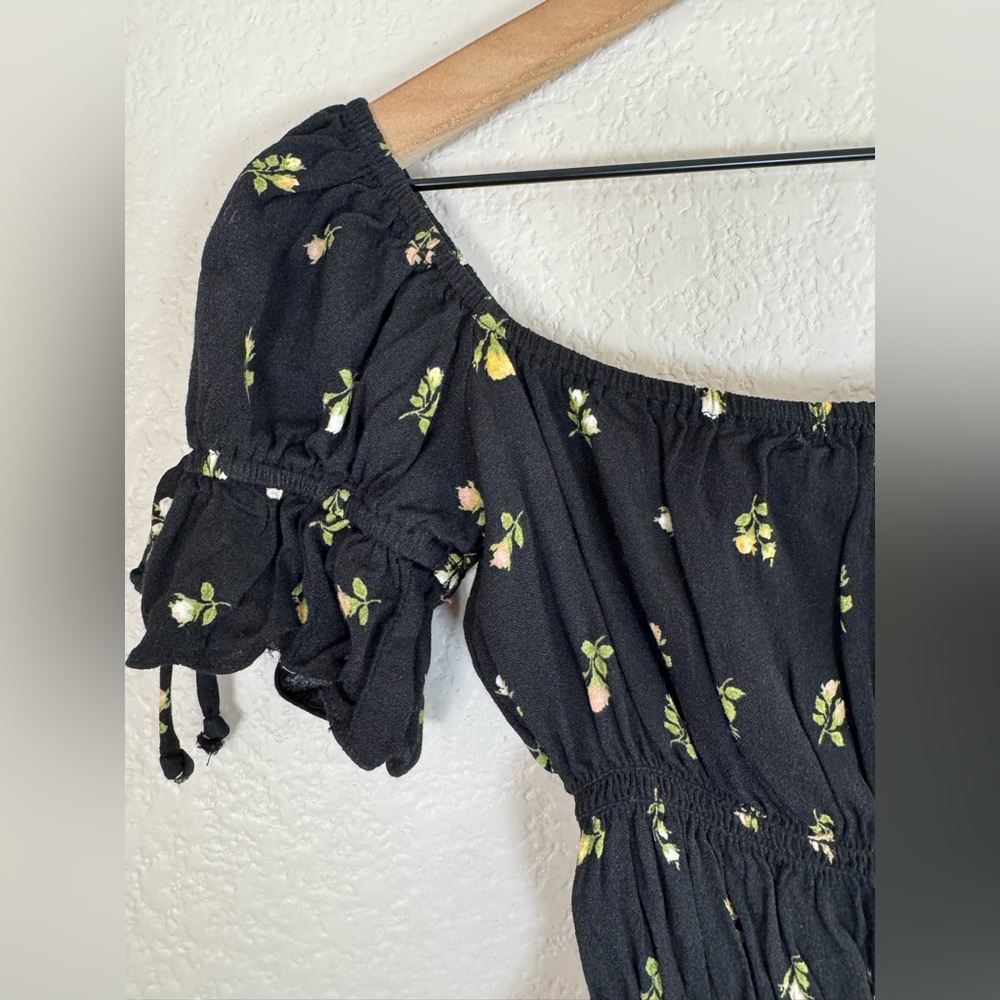 Reformation Solis Top in Briar Floral Black Medium Off The Shoulder $128 - Picture 13 of 16